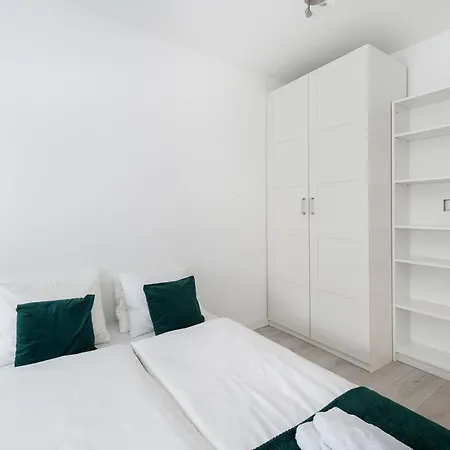 Bella Casa Premium - 104 Kobierzynska 크라쿠프
